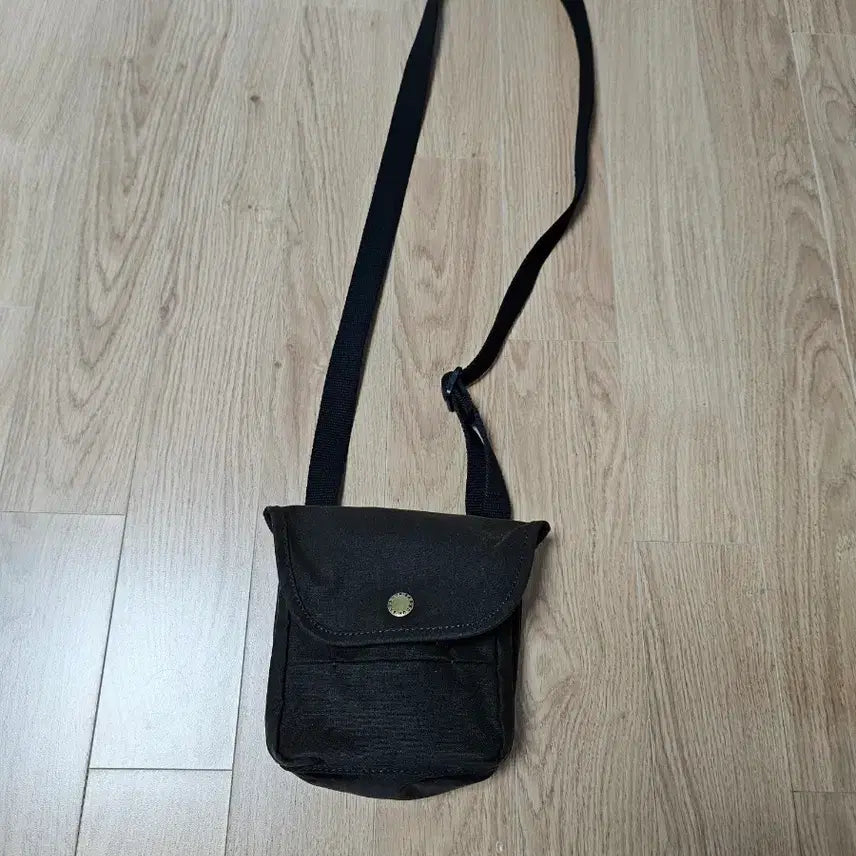 [BUNJANG] Barbour Mini Crossbody Bag / 바버 미니 크로스백