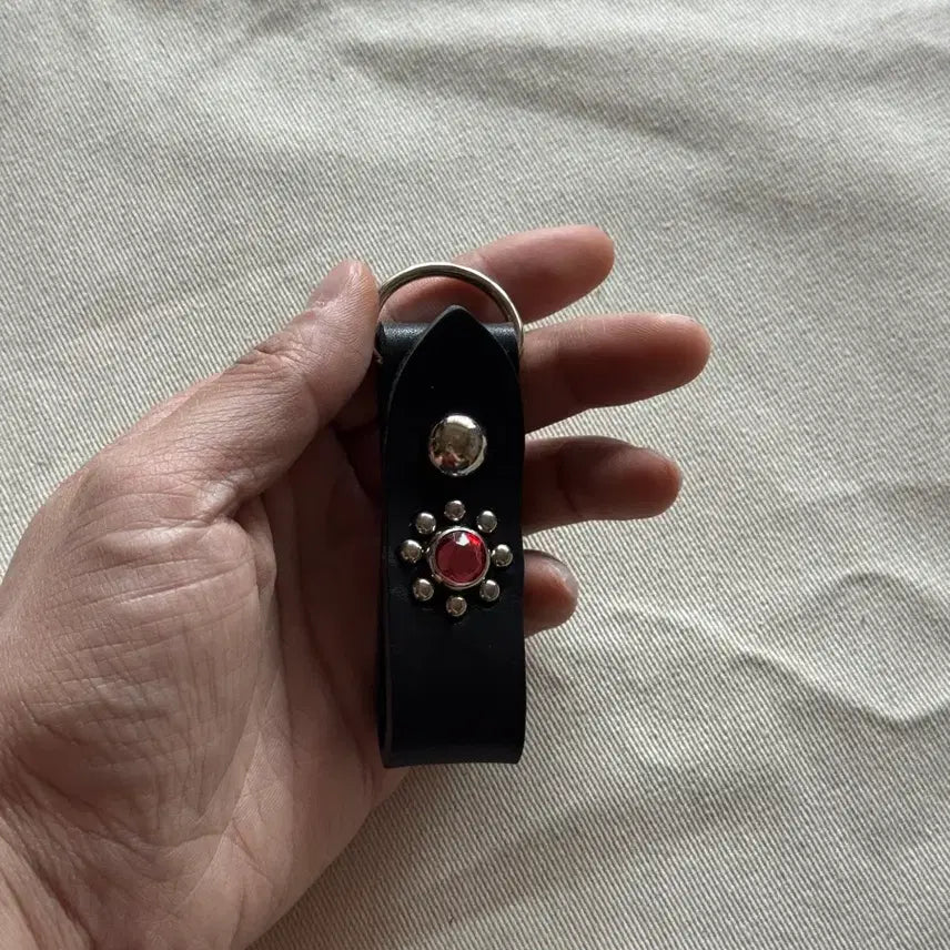 [BUNJANG] Standard Rivet Studded Keyring / 스탠다드리벳 스터드 키링