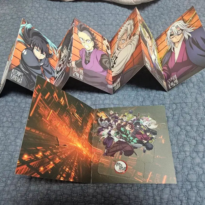 [BUNJANG] Demon Slayer: Kimetsu no Yaiba Akcordeon Postcard &amp; Standee Set / 귀멸의 칼날  특전 아코드언엽서 ,스탠디