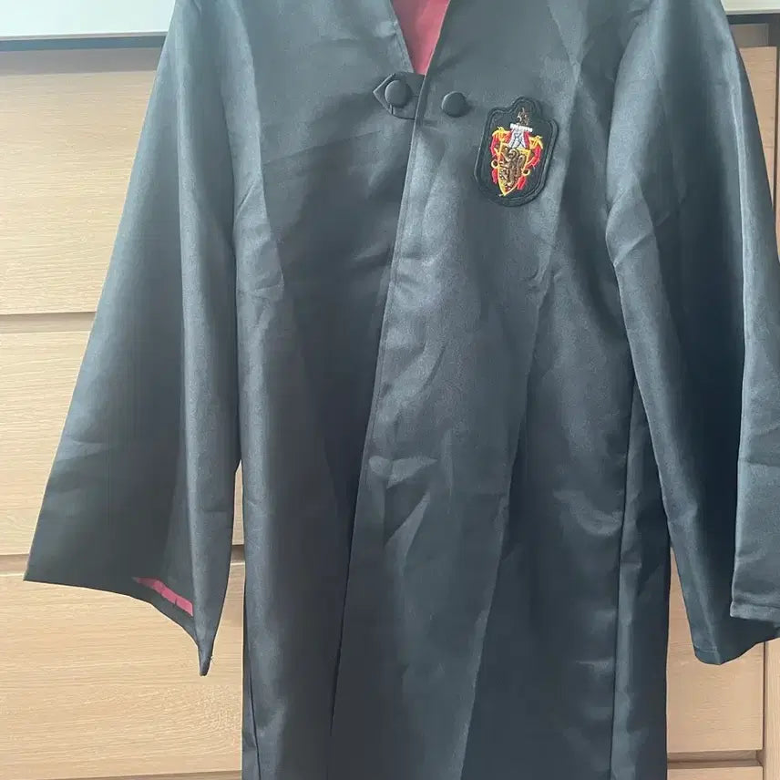 [BUNJANG] Harry Potter Gryffindor Cloak, Scarf, and Tie Set / 해리포터 그리핀도르 망토 + 목도리 + 넥타이 세트