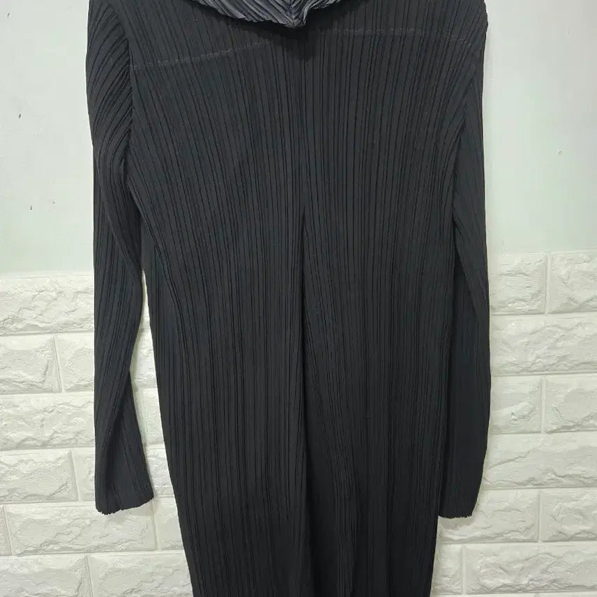 [BUNJANG] Issey Miyake Pleats Scarf Cardigan Black / 이세이미야케 플리츠 스카프 가디건