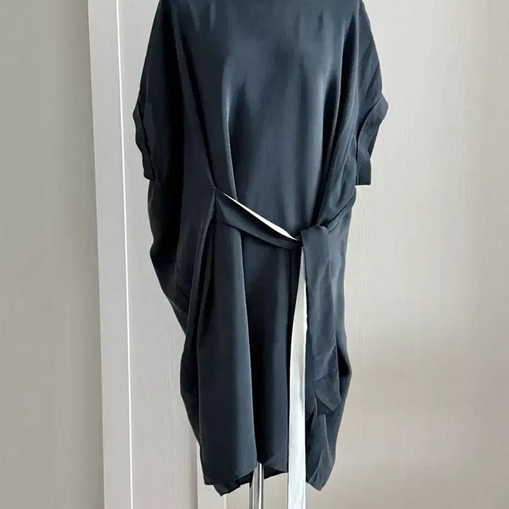 [BUNJANG] AllSaints Navy 100% Silk Dress / 올세인트 AllSaints 네이비 100%실크 드레스