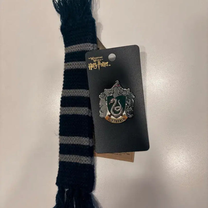 [BUNJANG] Harry Potter Slytherin Scarf Bookmark + Badge Set / 해리포터 슬리데린 머플러북마커 + 뱃지