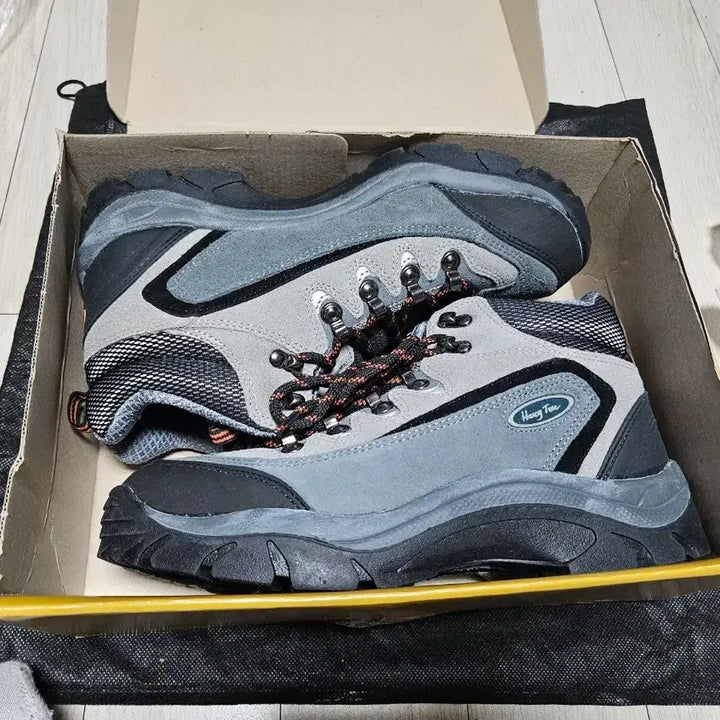 [BUNJANG] Hangten Hiking Boots Men&