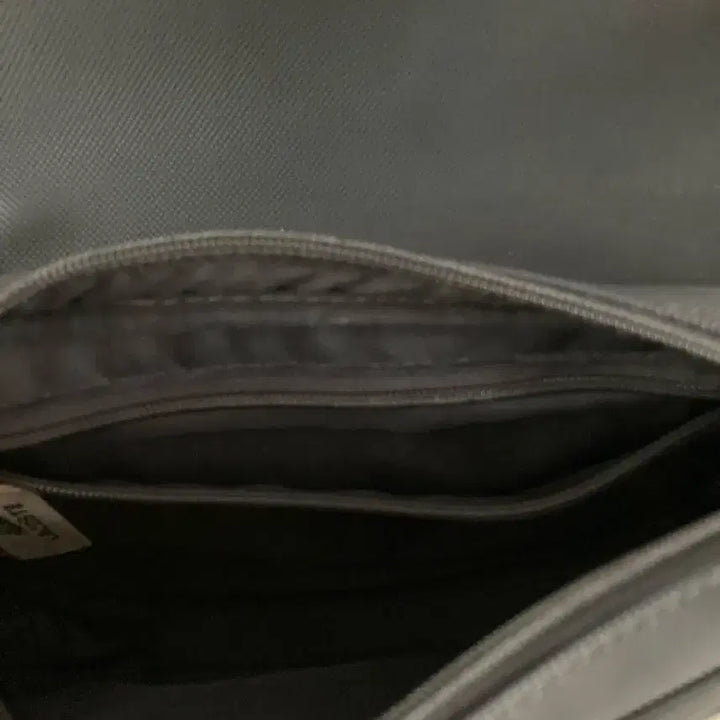 [BUNJANG] Lacoste Navy Crossbody Bag / 라코스테 네이비 크로스백