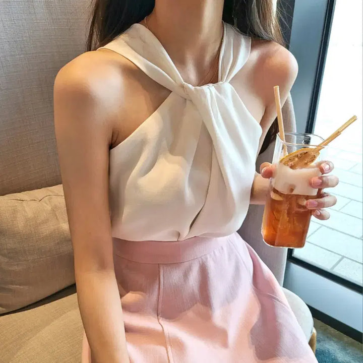 [BUNJANG] Sleeveless Twisted Halter Off-Shoulder Silky Blouse / [high quality] 슬리브리스 꼬임 홀터 오프숄더 실키 블라우스
