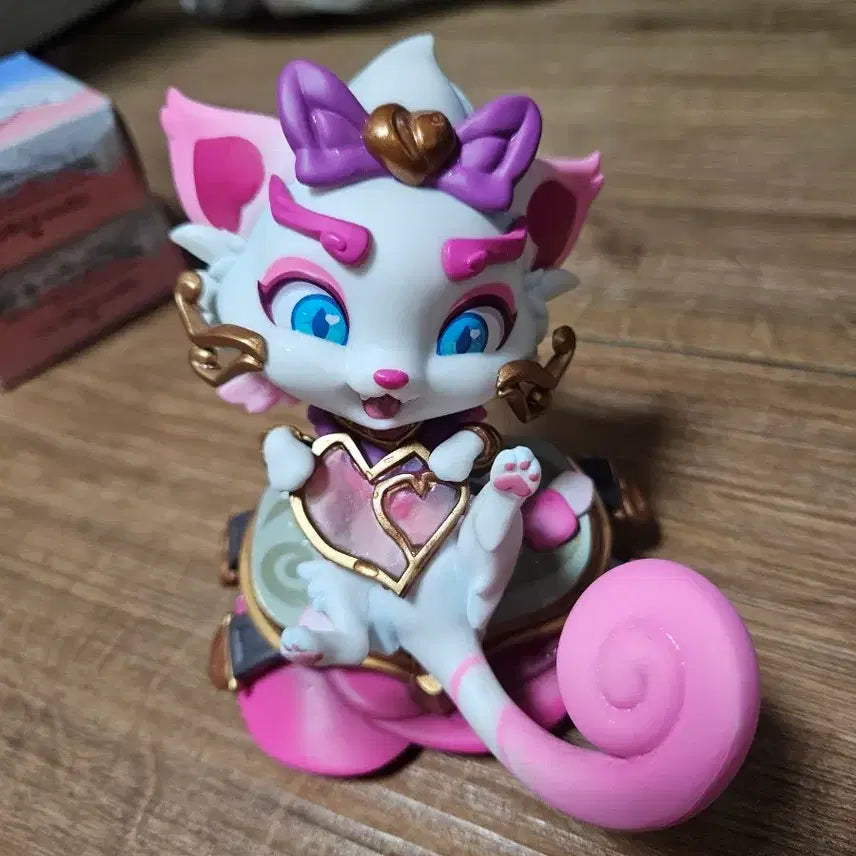 [BUNJANG] Valentine Yumi Figure / 발렌타인 유미 피규어
