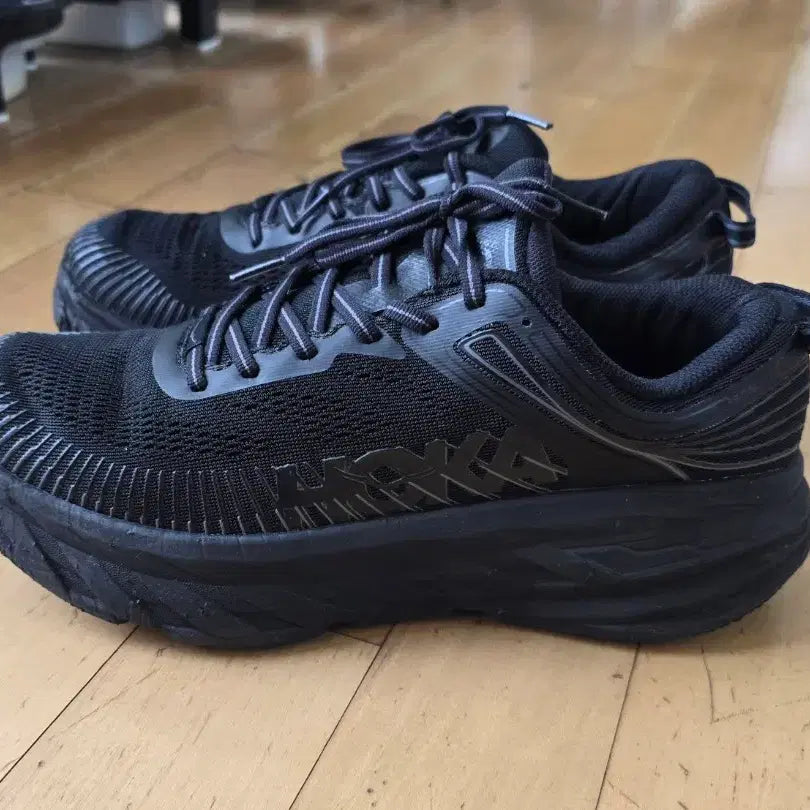 [BUNJANG] Hoka Bondi 7 Running Shoes (US 8.5, Black) / 호카 본디 7 (265)
