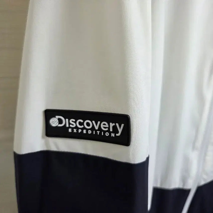 [BUNJANG] Discovery Expedition Windbreaker Navy/White Size 100 / 디스커버리 바람막이 100 네이비/화이트