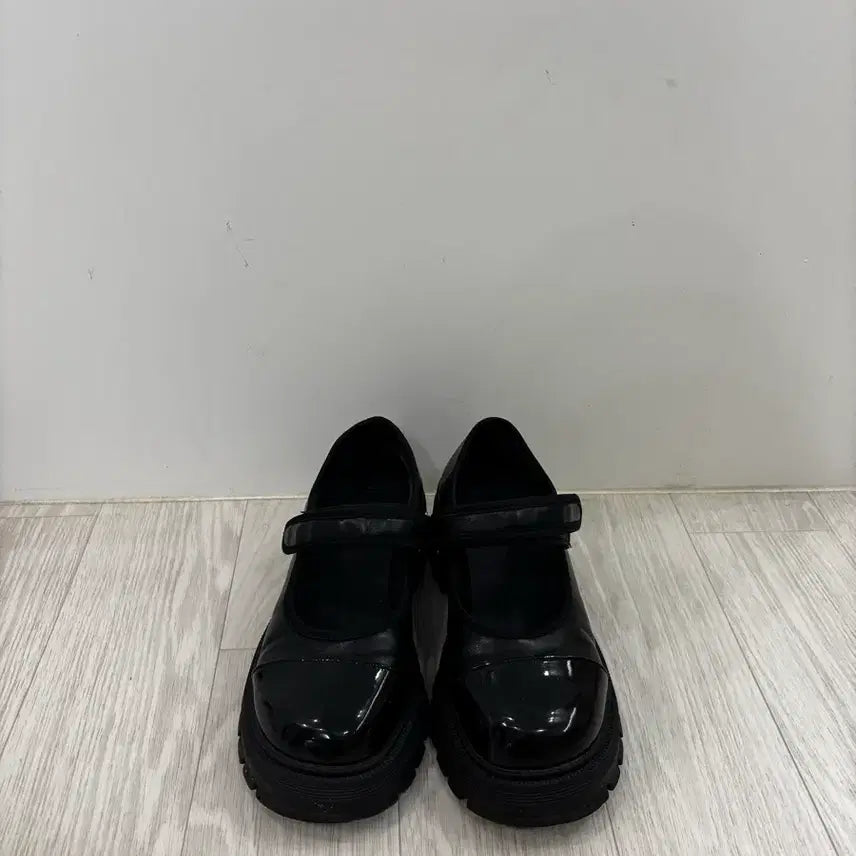 [BUNJANG] Salt&amp;Chocolate Mary Jane Platform Shoes / 솔트앤초콜릿 메리제인 통굽슈즈