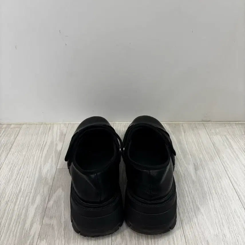 [BUNJANG] Salt&amp;Chocolate Mary Jane Platform Shoes / 솔트앤초콜릿 메리제인 통굽슈즈