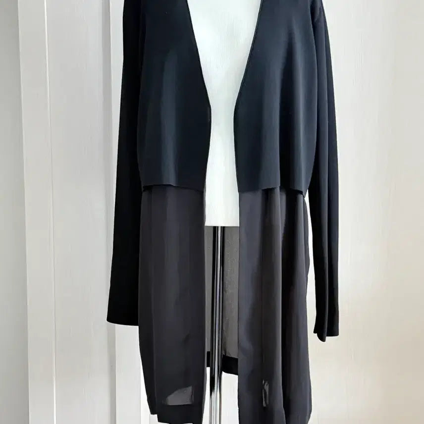 [BUNJANG] Cos Black 2-in-1 Layered Cardigan / 코스 Cos 블랙 2in1 레이어드 가디건
