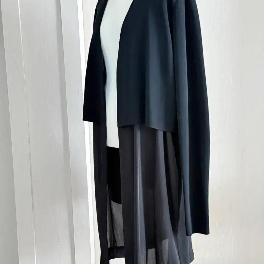 [BUNJANG] Cos Black 2-in-1 Layered Cardigan / 코스 Cos 블랙 2in1 레이어드 가디건