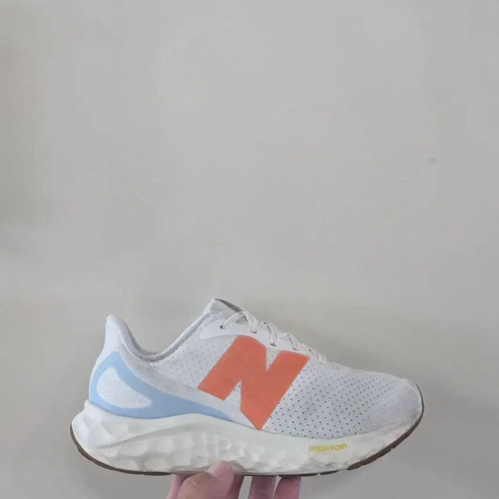 [BUNJANG] New Balance Arishi v4 Fresh Foam White Orange / [230] 뉴발란스 아리쉬v4 프레쉬폼 화이트오렌지ㅡ최저가