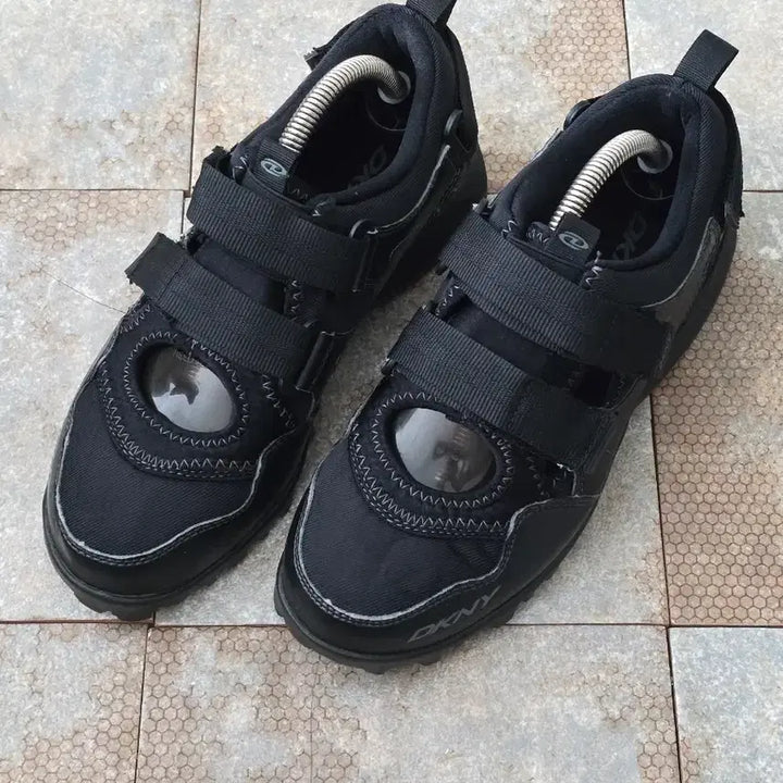 [BUNJANG] DKNY Rock On Sneakers / (240)dkny 빈티지 락온 스니커즈