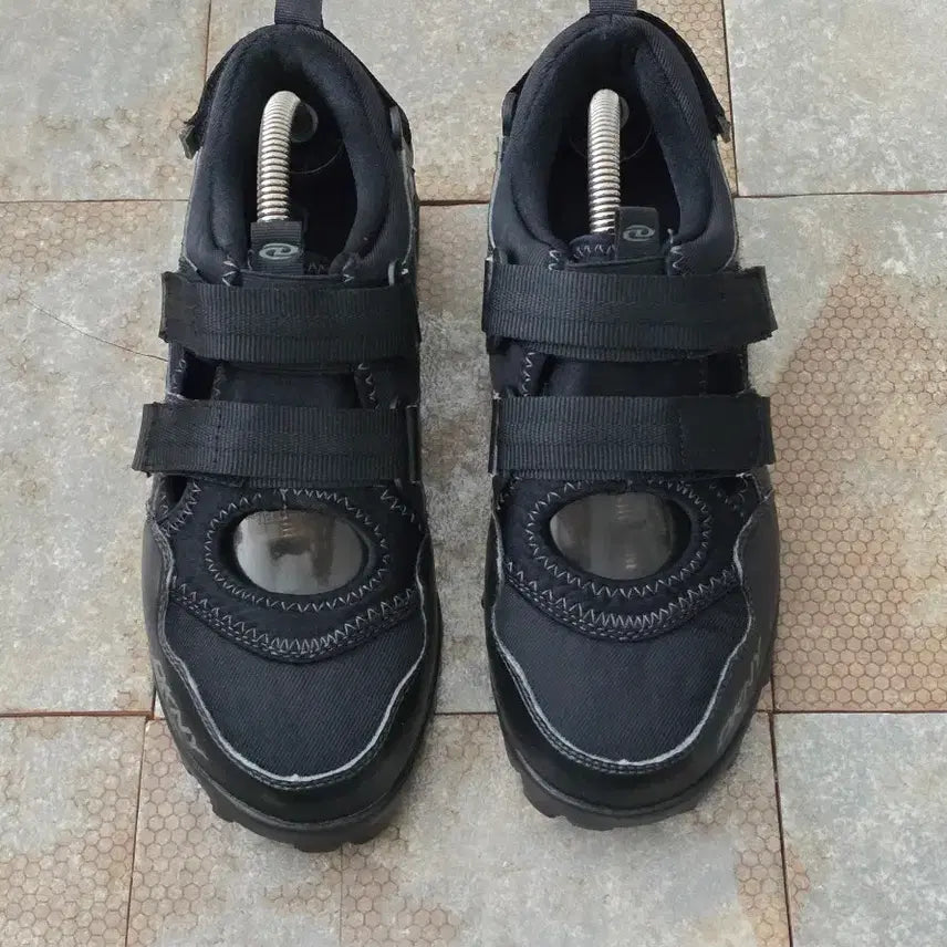 [BUNJANG] DKNY Rock On Sneakers / (240)dkny 빈티지 락온 스니커즈