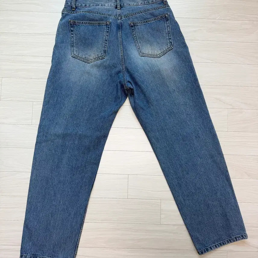 [BUNJANG] Shutter First Edition Denim Jeans - Size L, Light Blue / 셔터 퍼스트에디션 데님 L사이즈 라이트블루색
