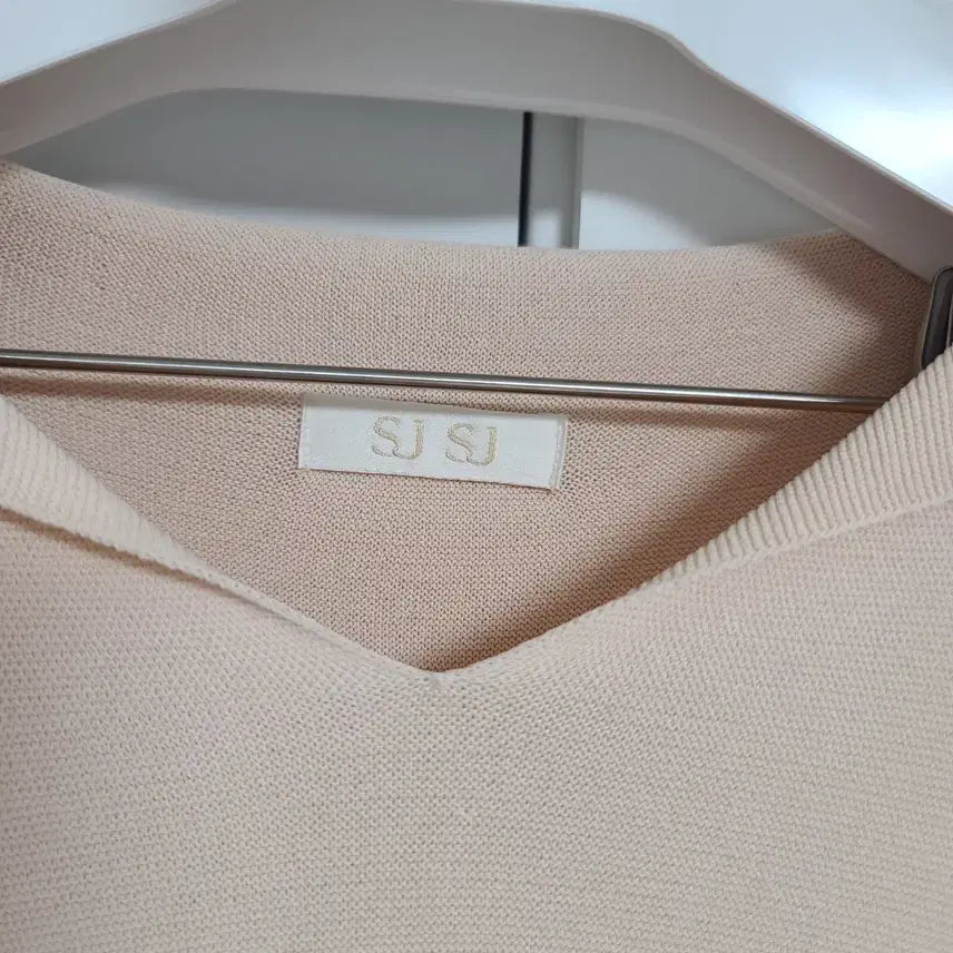 [BUNJANG] SJ SJ Knit Blouse Beige / SJ SJ 니트 블라우스 베이지