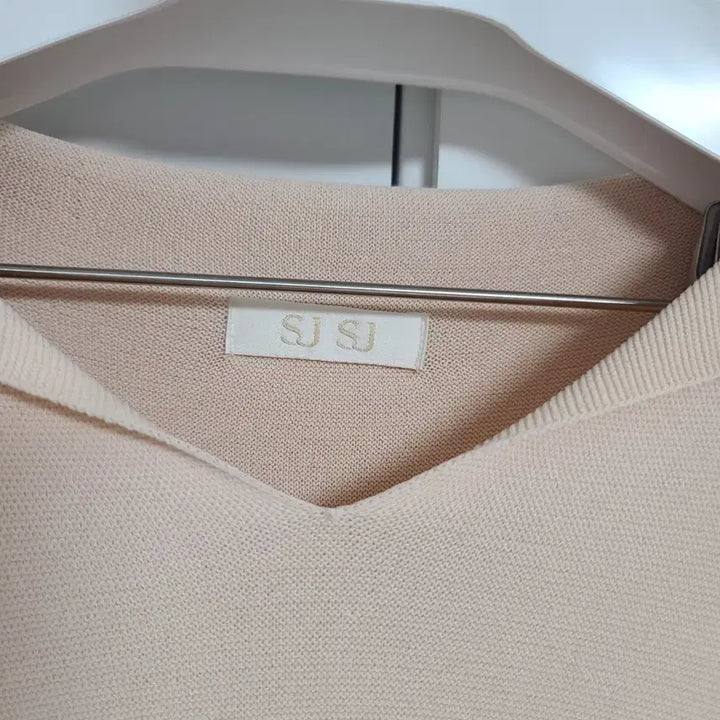 [BUNJANG] SJ SJ Knit Blouse Beige / SJ SJ 니트 블라우스 베이지