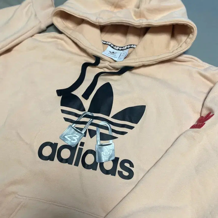 [BUNJANG] Adidas Hoodie Lock Detail Pink / 아디다스 후드티 핑크 자물쇠 포인트