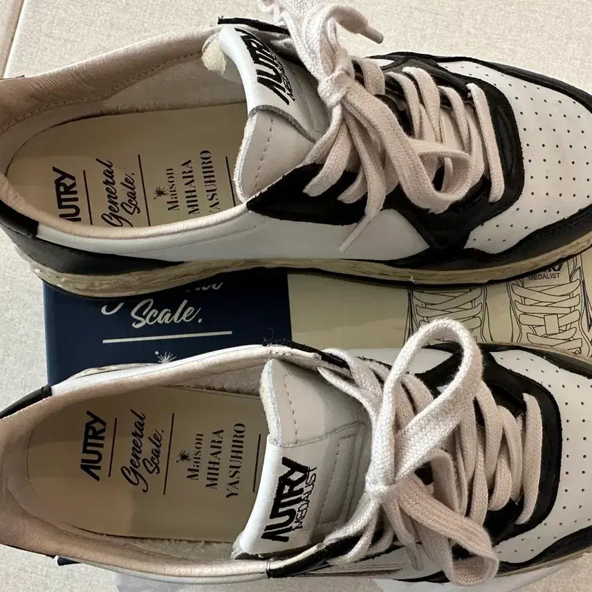 [BUNJANG] Otrera x Mihara Yasuhiro Collaboration Black Sneakers / 오트리 x 미하라야스히로 콜라보 블랙