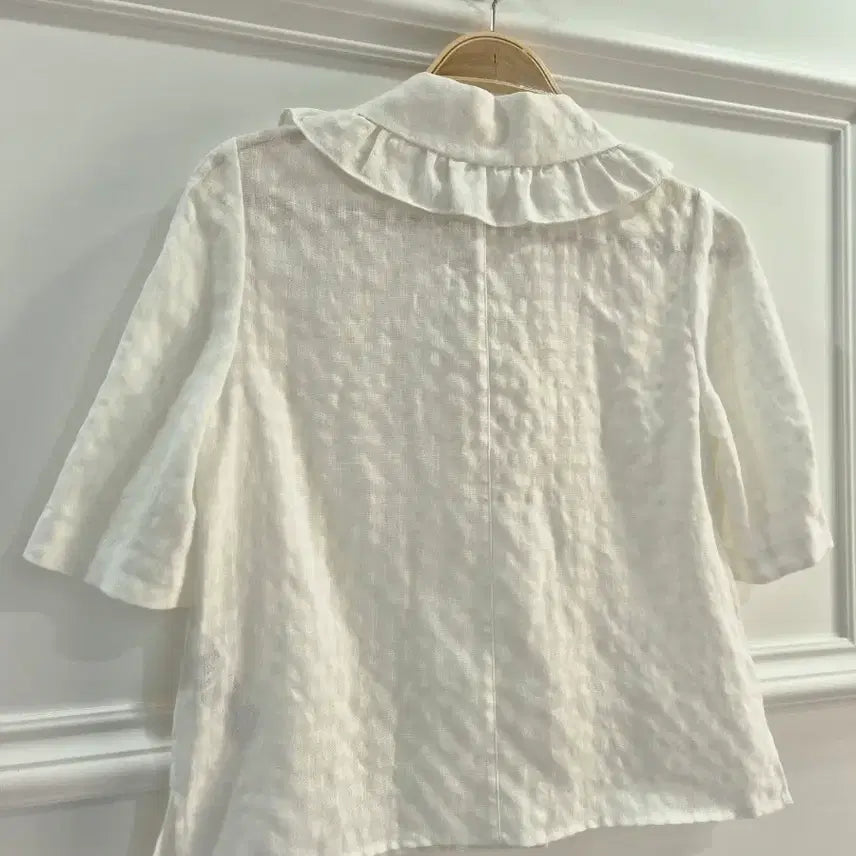 [BUNJANG] IT MICHAA Frilled Short Sleeve Blouse White / 잇미샤 프릴 블라우스 반팔 화이트