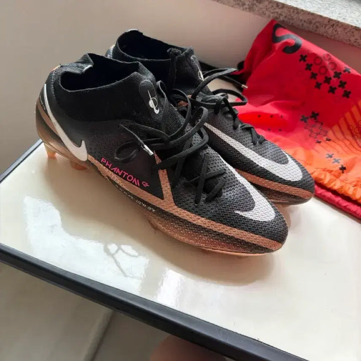 [BUNJANG] Nike Phantom GT2 Elite FG Metallic Copper Football Boots (275mm) / 나이키 팬텀 GT2 엘리트 FG 메탈릭 코퍼 275