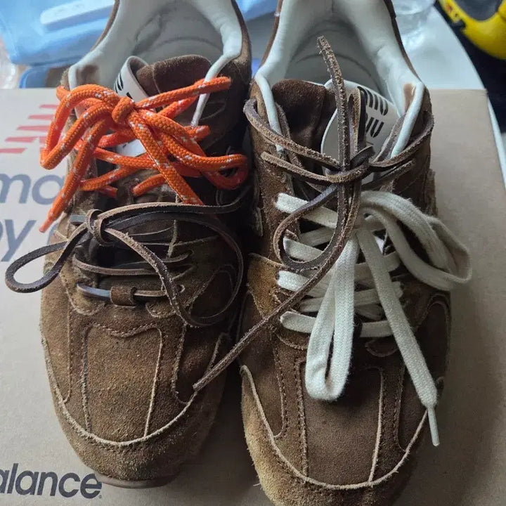 [BUNJANG] Miu Miu x New Balance Suede Collaboration Sneakers / 미우미우 뉴발란스