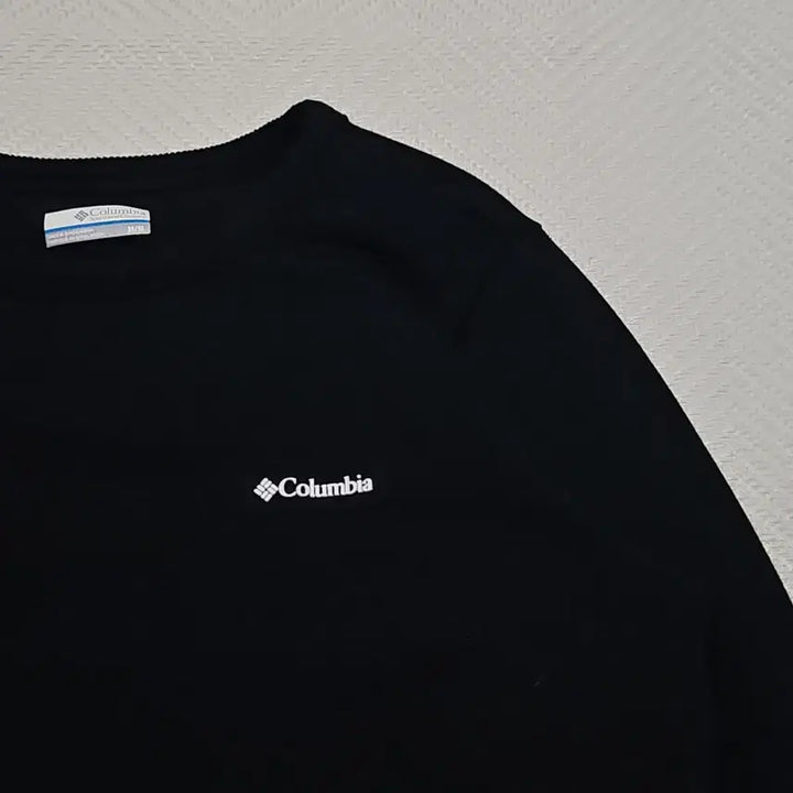 [BUNJANG] Columbia Black Sweatshirt T-shirt / 컬럼비아 블랙 맨투맨 티셔츠