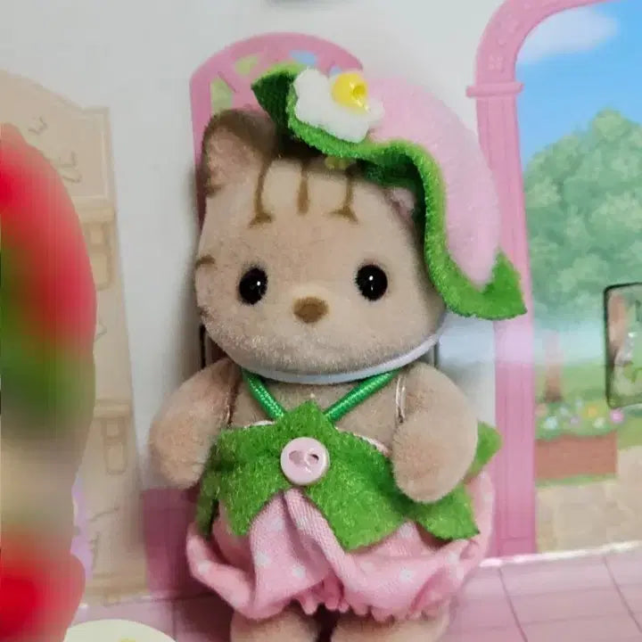 [BUNJANG] Sylvanian Families Strawberry Striped Cat Baby Split Set / 실바니안 모여라 딸기 줄무늬 고양이 아기 시마네코 분철 분리