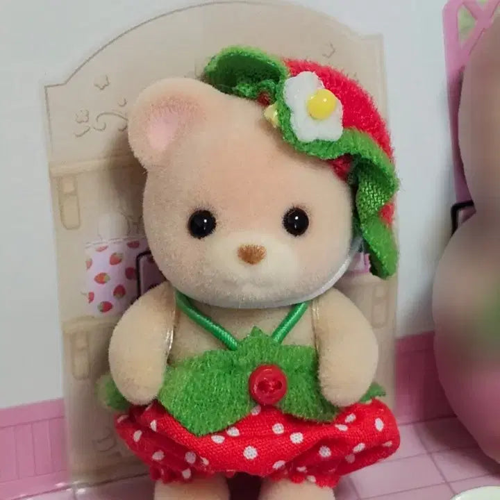 [BUNJANG] Sylvanian Families Strawberry Bear Baby Split Set / 실바니안 모여라 딸기 곰 아기 분철 분리