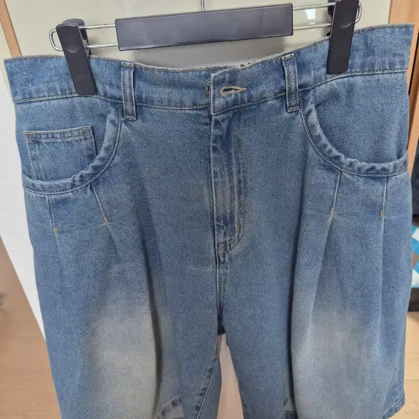 [BUNJANG] Songzio 25SS Level Volume Bermuda Shorts 48 / 송지오 25ss 레벨볼륨 버뮤다 48