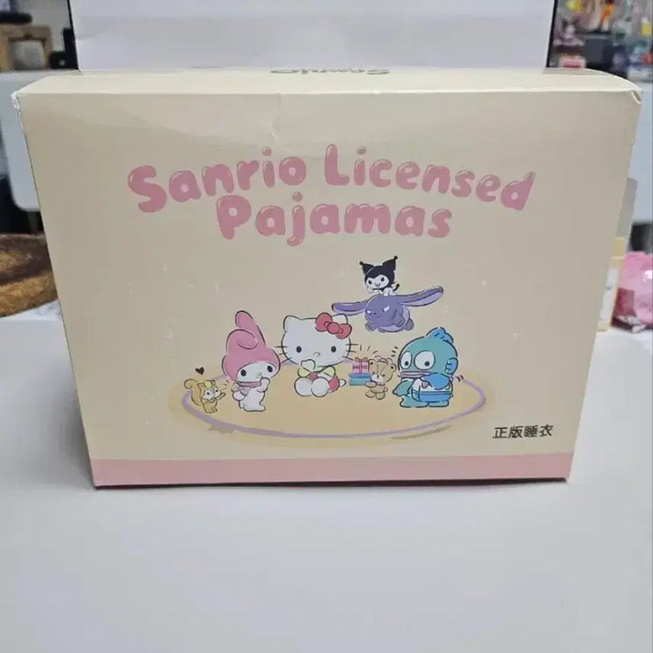 [BUNJANG] Sanrio My Melody Pajamas (New) / 산리오 마이멜로디 잠옷 (새상품)