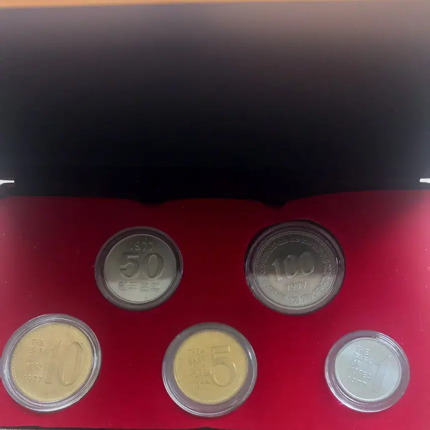 [BUNJANG] 1977 Korean Mint Coin Set - 5 Denominations / 1977년 한국 은행 주화 5종사제민트 세트(흑점없음)