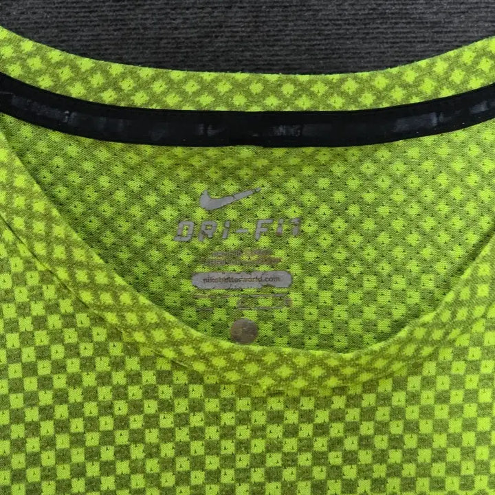 [BUNJANG] Nike Dri-FIT Fluorescent Short Sleeve Performance T-Shirt / 나이키 드라이핏 형광 반팔 기능성 티셔츠