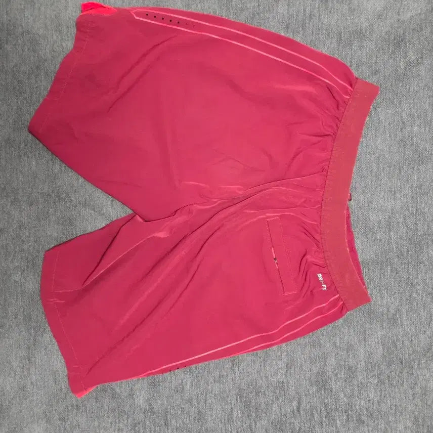 [BUNJANG] Nike Dri-FIT Burgundy Shorts (M) / 나이키 드라이핏 반바지 버건디