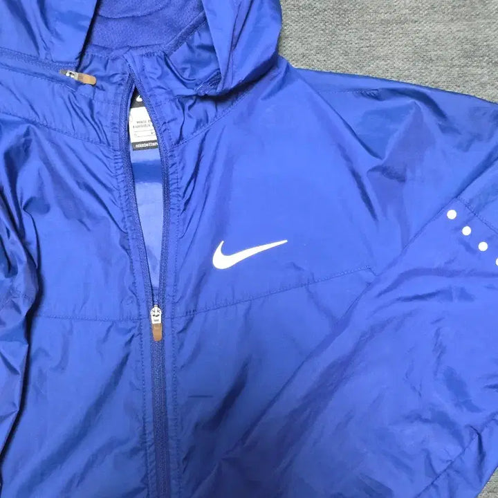 [BUNJANG] Nike Dri-FIT Hooded Windbreaker Jacket / 나이키 드라이핏 바람막이 후드 자켓