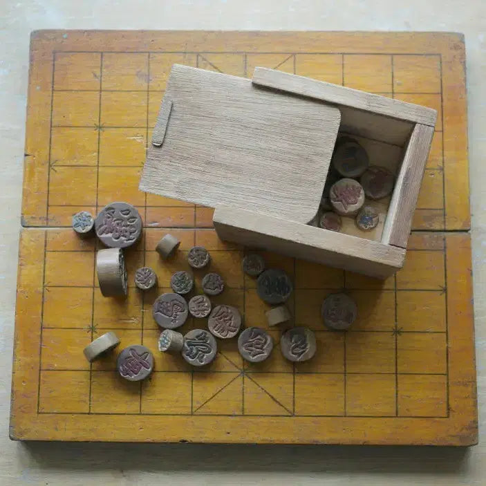 [BUNJANG] Antique Janggi Board and Pieces Set / 옛날 장기판과 장기알
