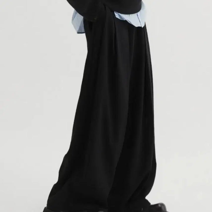 [BUNJANG] D.ANSER Multi Pleats Wide Slacks Black / 디앤써 멀티 플리츠 와이드 슬랙스 블랙