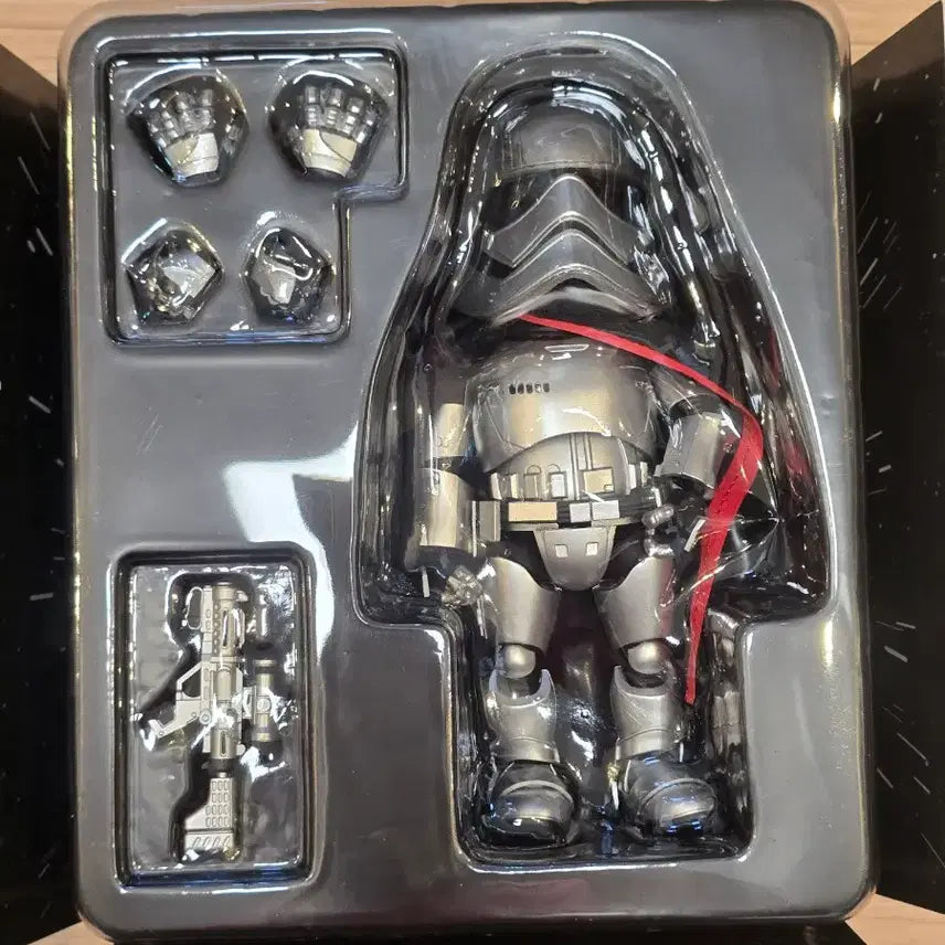 [BUNJANG] Egg Attack Star Wars Captain Phasma EAA-016 Figure / 스타워즈 캡틴 파스마 피규어 EAA-016 에그어택