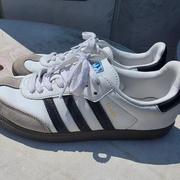 [SOLD OUT] 아디다스 삼바 OG 화이트 블랙 260 인기사이즈 상태양호