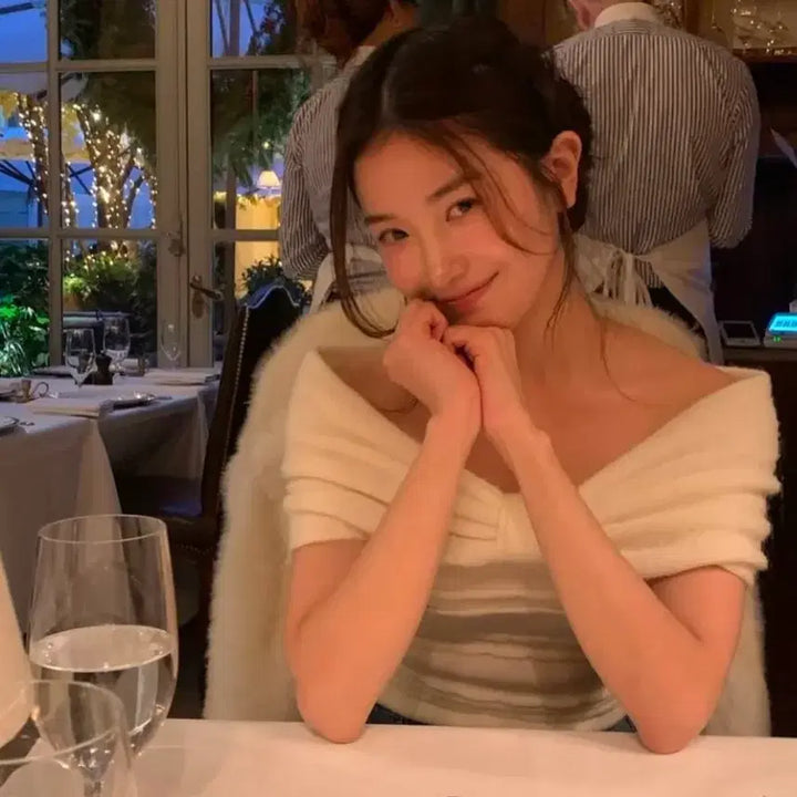 [BUNJANG] TheBarnet Ribbon Off-Shoulder Short-Sleeve Knit Ivory / 더바넷 리본 오프숄더 반팔 니트 아이보리
