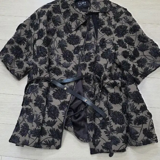 [BUNJANG] Time (Hansem) Embroidered Floral Jacket with Belt / 한섬 타임 자켓
