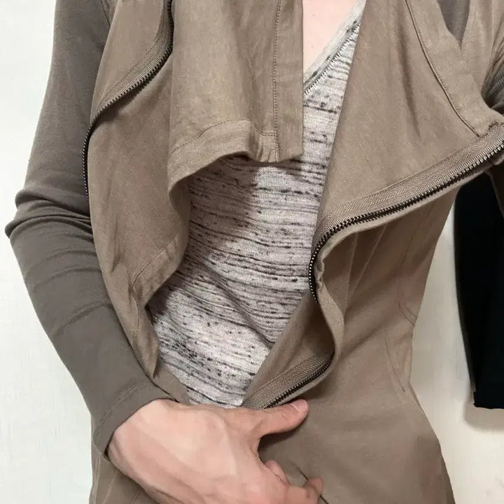 [BUNJANG] Rick Owens Rickmats Asymmetrical High Neck Khaki Brown Slave Jacket / 릭맛 락시크 사선 하이넥 카키 브라운 슬레이브 자켓