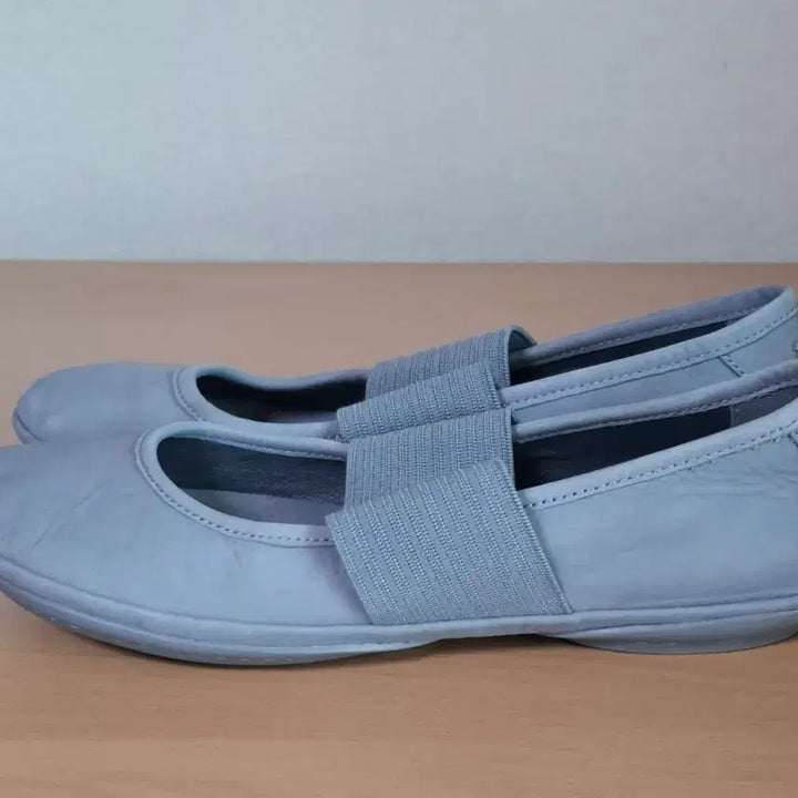 [BUNJANG] Camper 39 (Approx. 250) Mary Jane Flat Shoes / 캠퍼 39 약250 라이트 메리제인 플랫슈즈