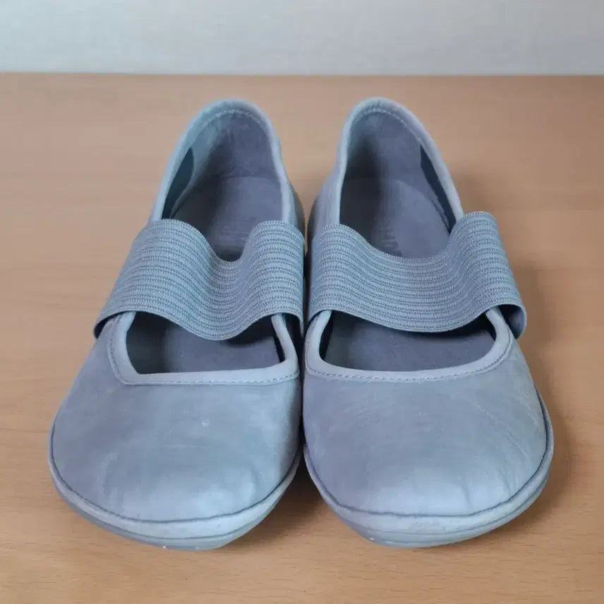[BUNJANG] Camper 39 (Approx. 250) Mary Jane Flat Shoes / 캠퍼 39 약250 라이트 메리제인 플랫슈즈