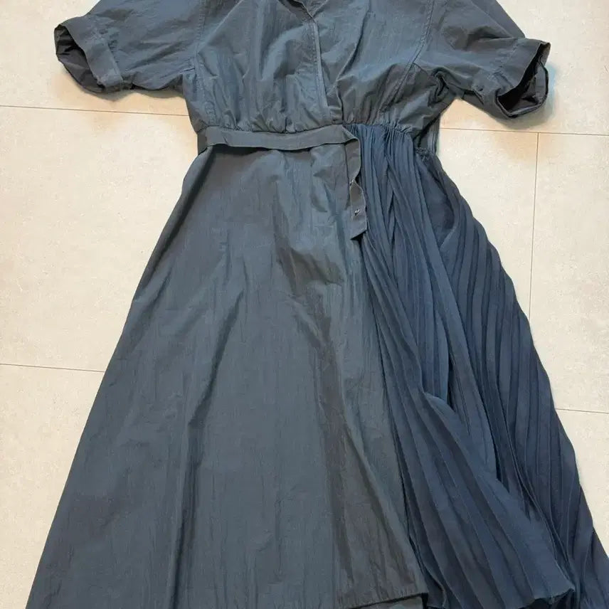 [BUNJANG] Mine Navy Pleated Shirt Long Dress / 한섬 마인 MINE 네이비 플리츠 셔츠 롱 원피스