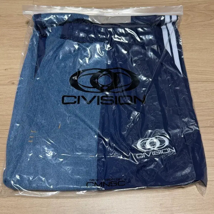 [BUNJANG] Civision Hybrid Track Pants Navy Size 1 / [1] civision 하이브리드 트랙팬츠 네이비