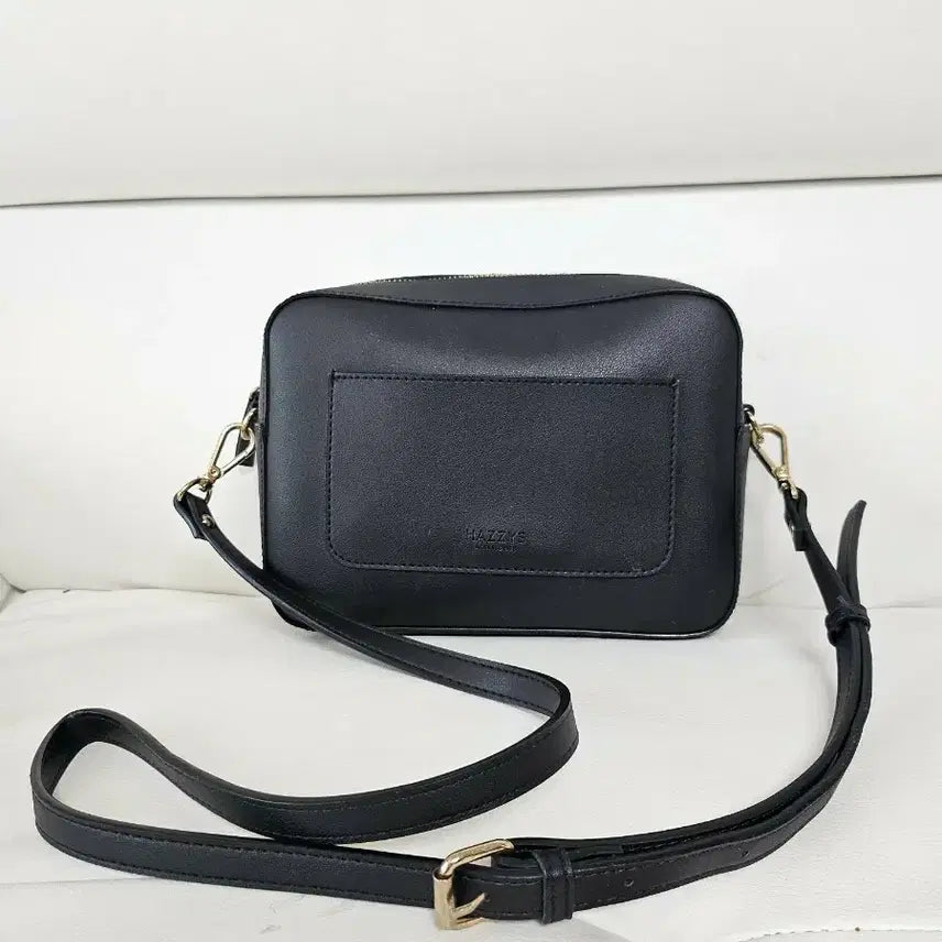 [BUNJANG] Hazzys Black Leather Crossbody Bag / 헤지스 블랙 가죽 크로스백