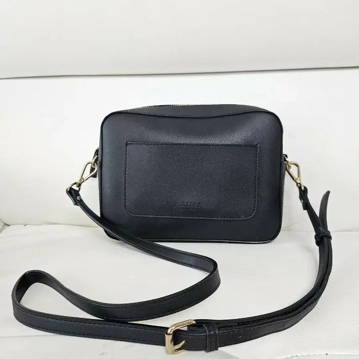 [BUNJANG] Hazzys Black Leather Crossbody Bag / 헤지스 블랙 가죽 크로스백
